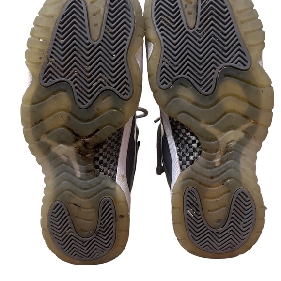 Nike Jordan 11 Cool Gray Size 6Y Retro 2021 GS - Picture 5 of 9